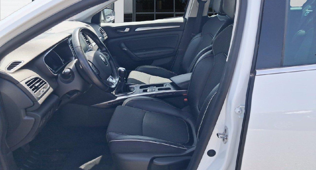 Renault MEGANE ESTATE Mégane IV Estate TCe 140 FAP Business 10
