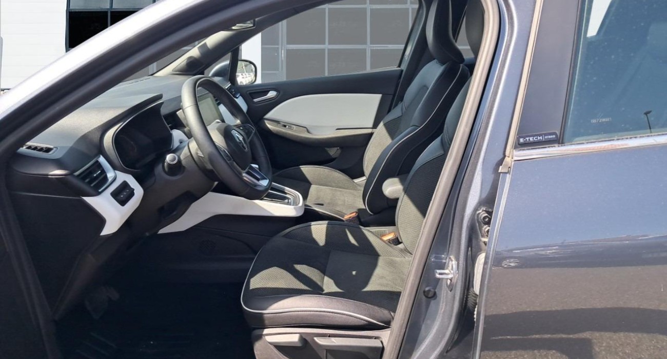 Renault CLIO Clio E-Tech 140 Intens 10