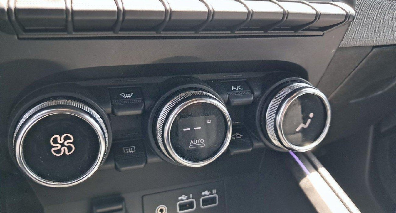 Renault CLIO Clio TCe 90 Techno 7