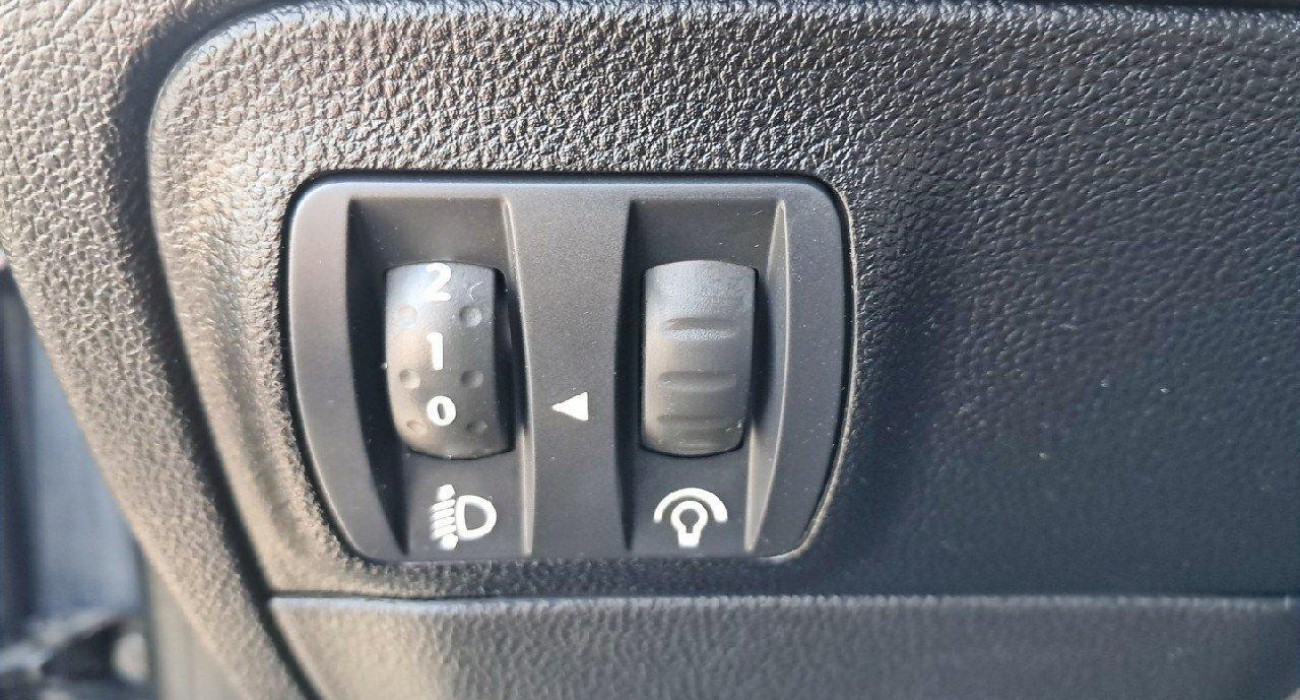 Renault MEGANE Megane IV Berline Blue dCi 115 EDC Evolution 15