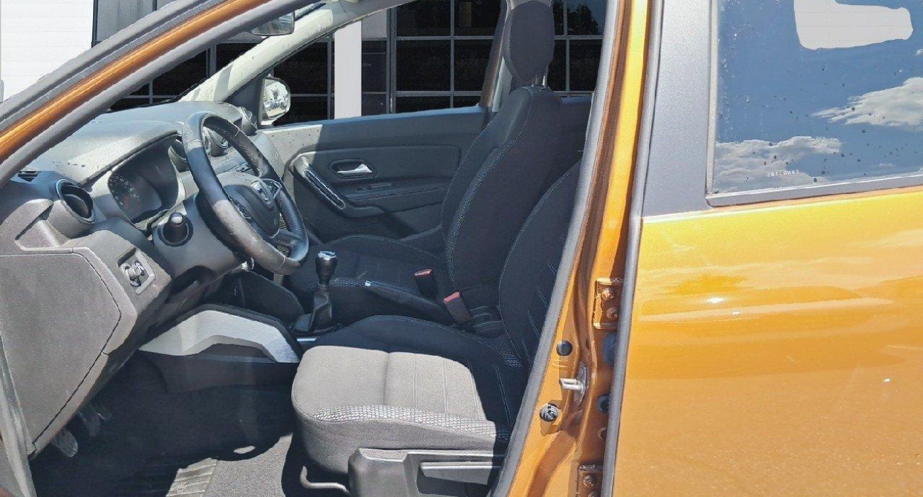 Dacia DUSTER ECO-G 100 4x2 Prestige 10