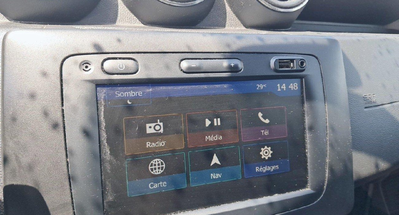 Dacia DUSTER ECO-G 100 4x2 Prestige 8