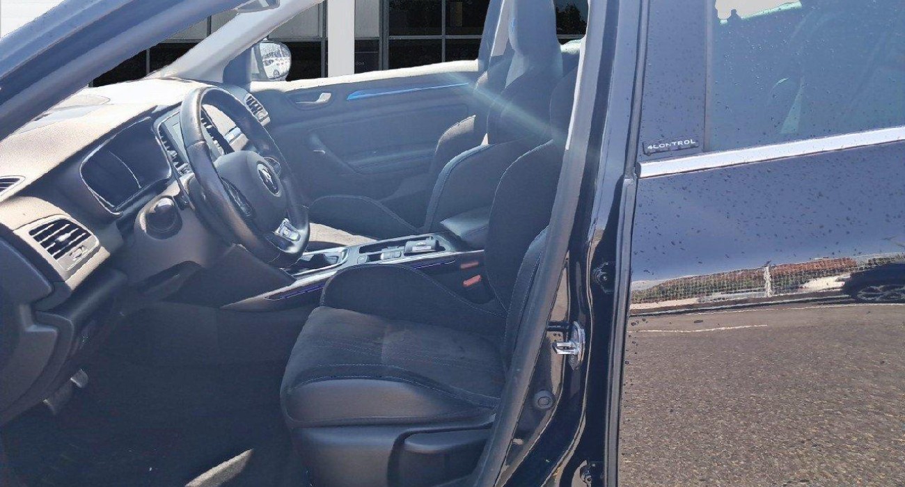 Renault MEGANE Mégane IV Berline TCe 205 Energy EDC GT 10