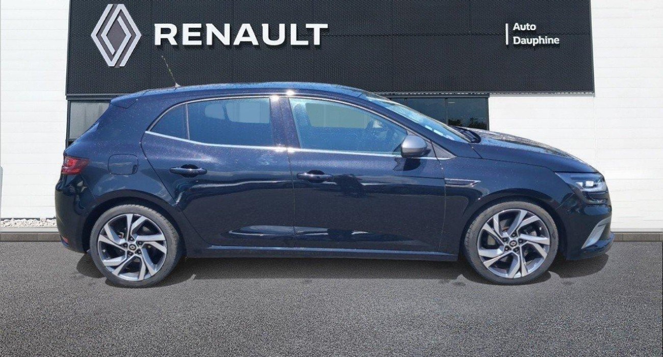 Renault MEGANE Mégane IV Berline TCe 205 Energy EDC GT 2