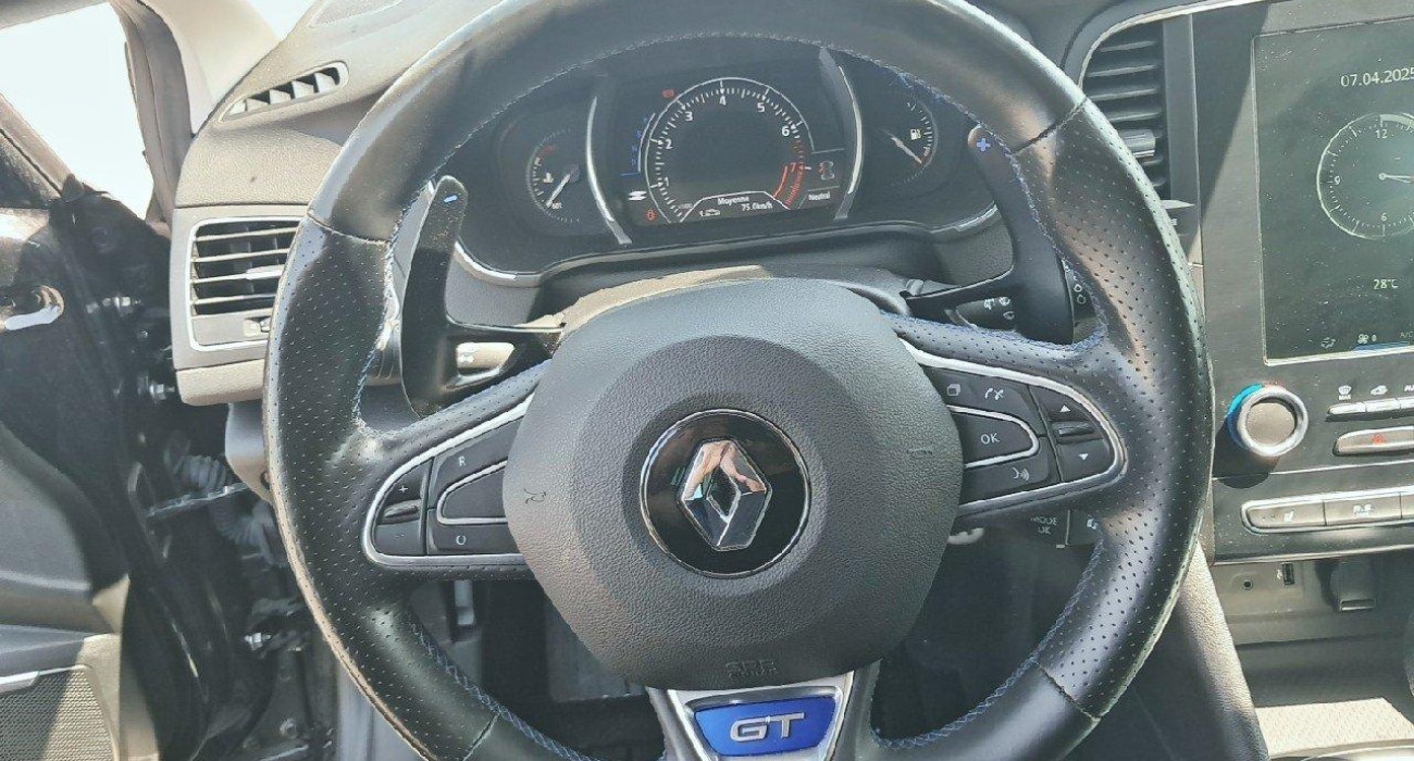 Renault MEGANE Mégane IV Berline TCe 205 Energy EDC GT 6