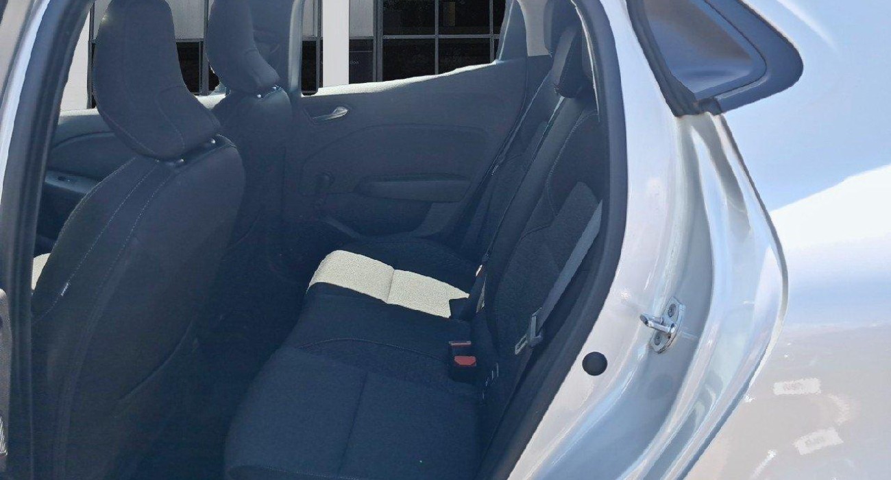 Renault CLIO Clio E-Tech 140 - 21 Business 11