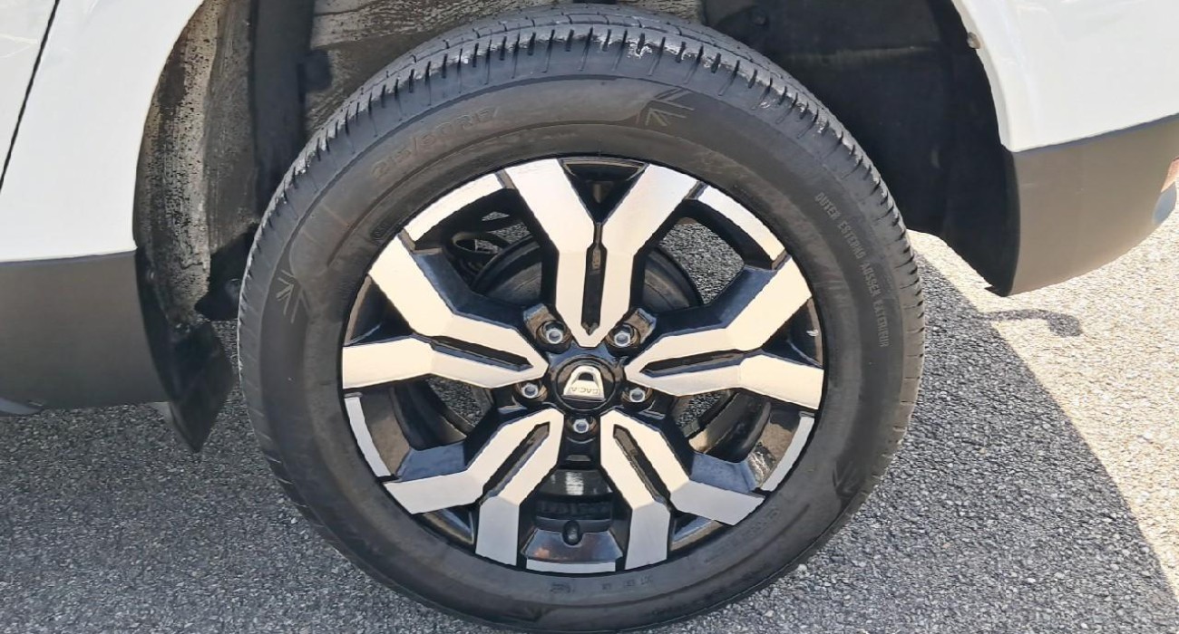 Dacia DUSTER ECO-G 100 4x2 Prestige 8