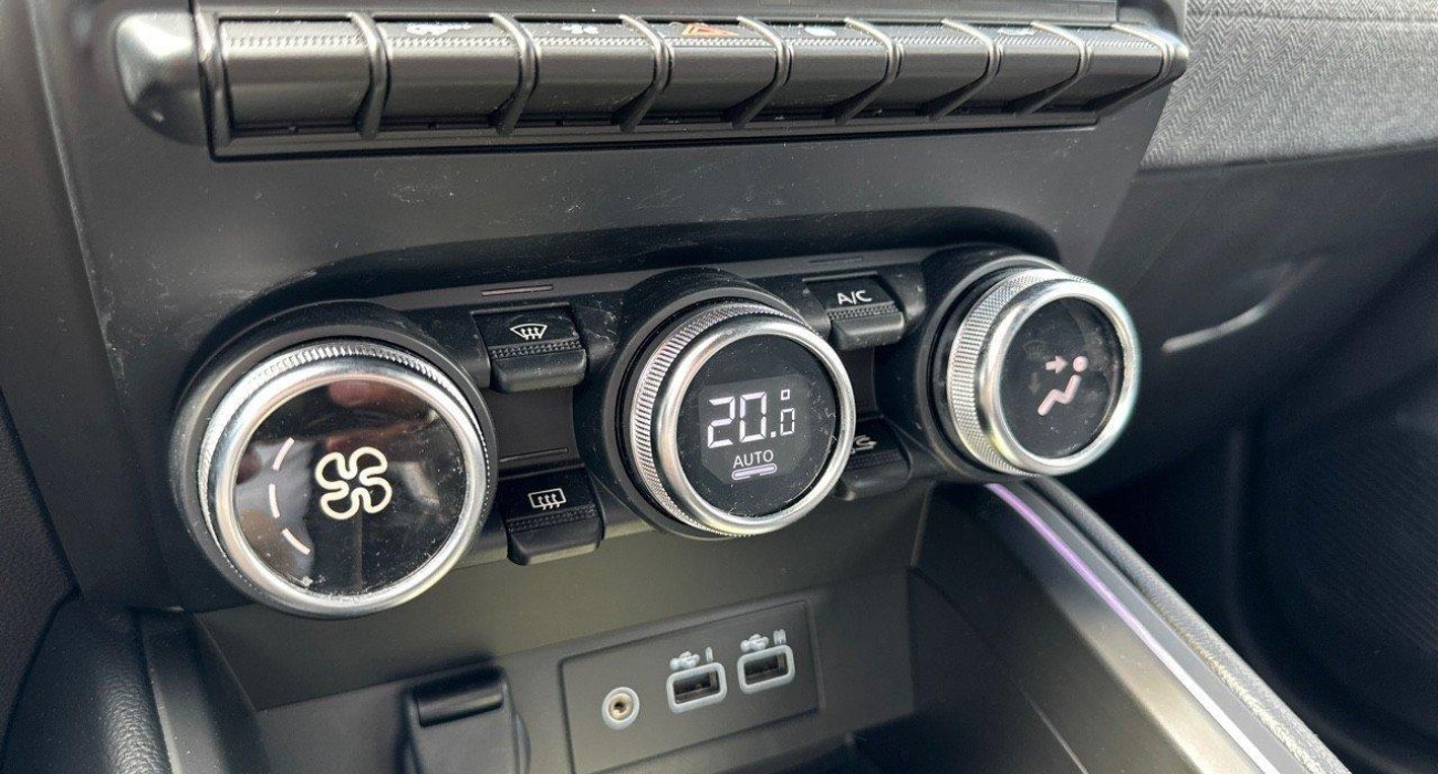 Renault CLIO Clio TCe 90 Techno 7
