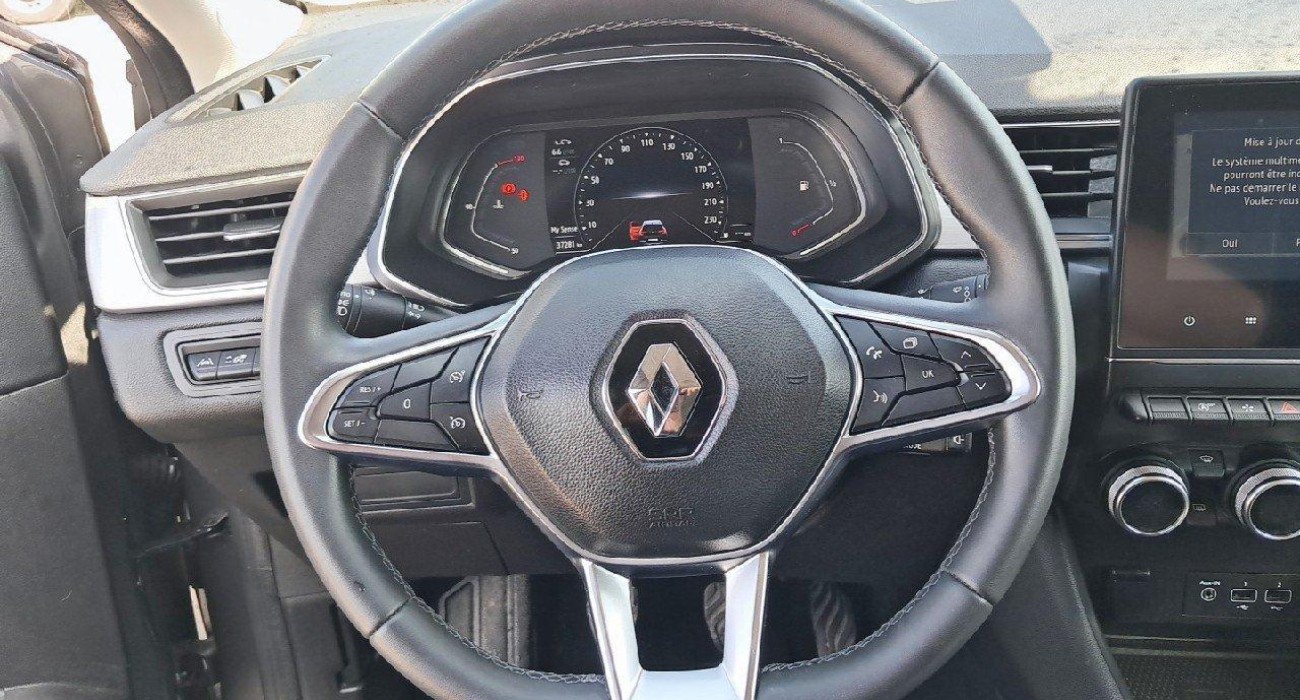 Renault CAPTUR TCe 90 Intens 6