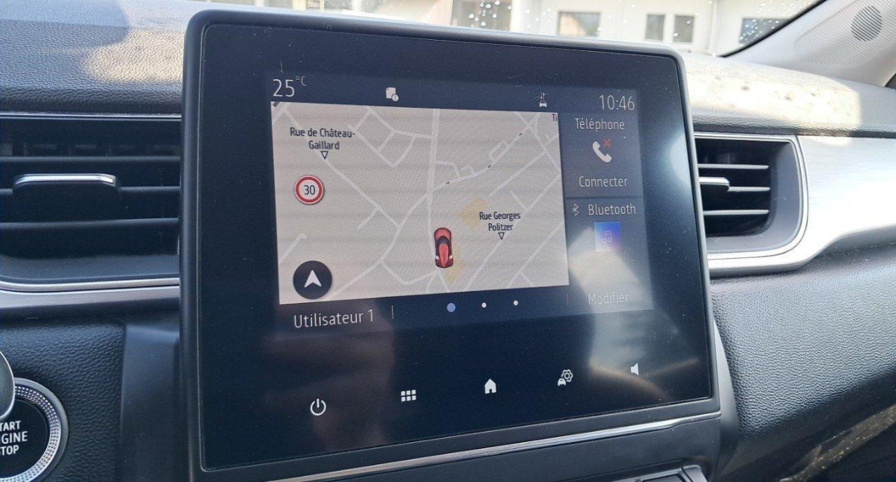 Renault CAPTUR TCe 90 Intens 8