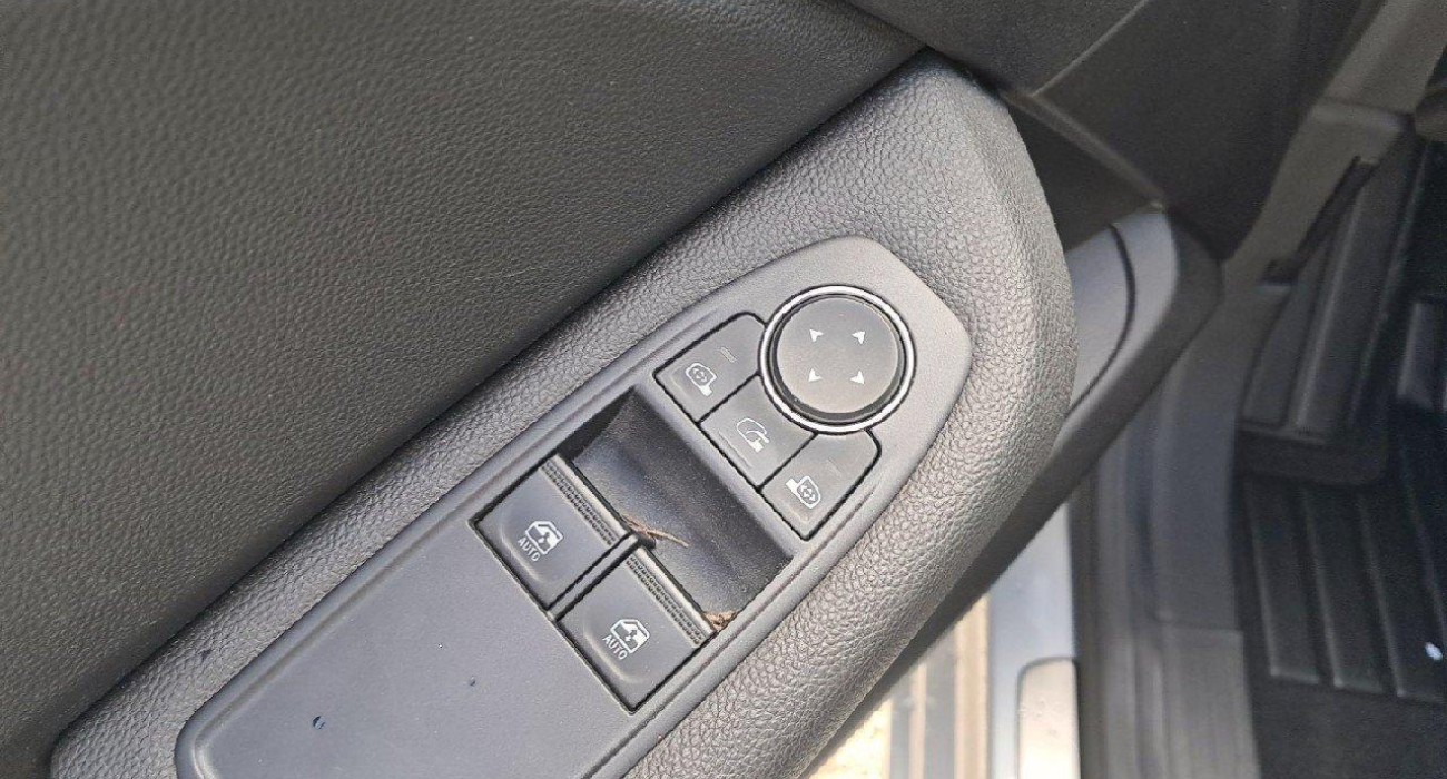Renault CLIO Clio E-Tech 140 Limited 9