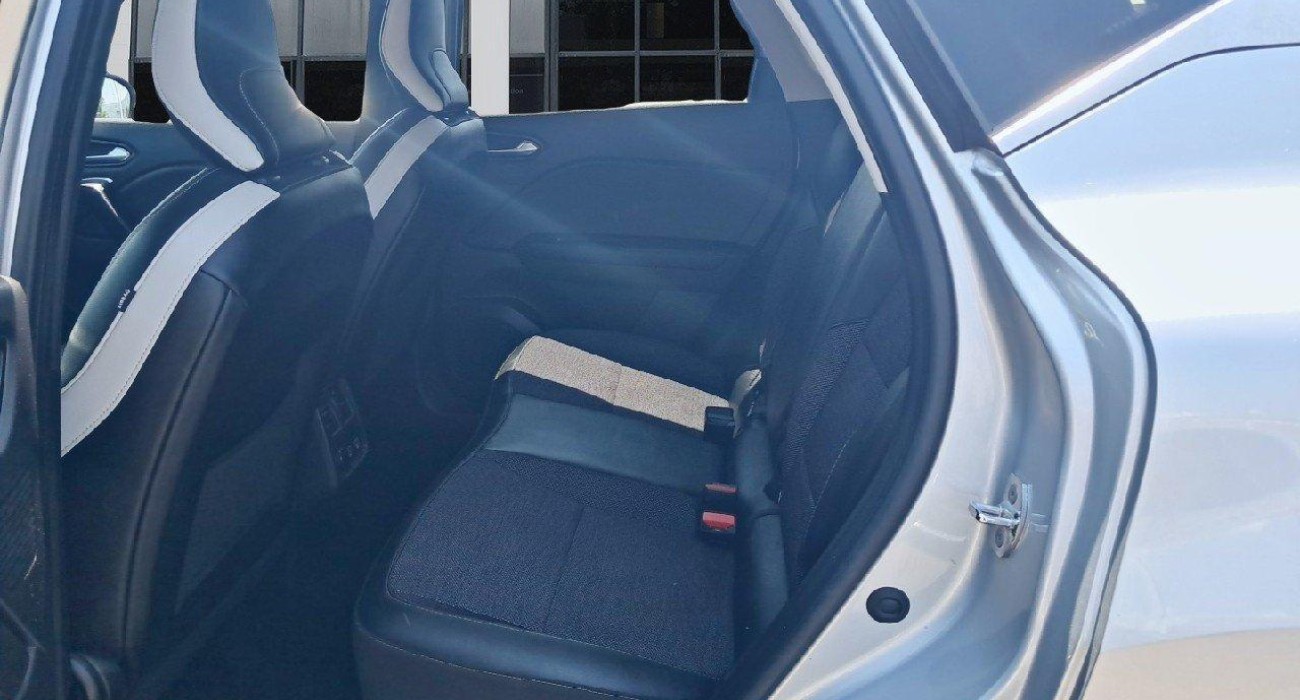 Renault CAPTUR TCe 100 GPL - 21 Intens 11