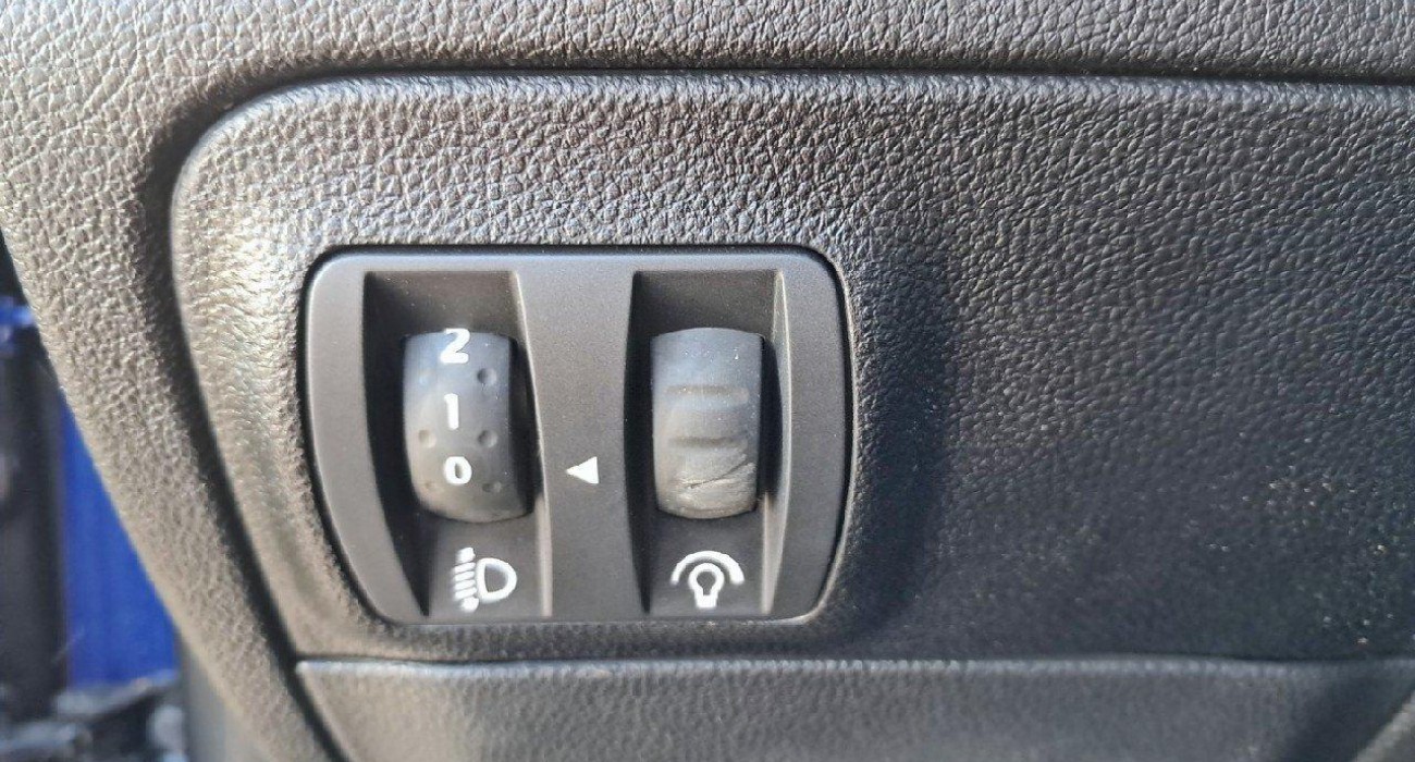 Renault MEGANE Megane IV Berline TCe 140 EDC Techno 15