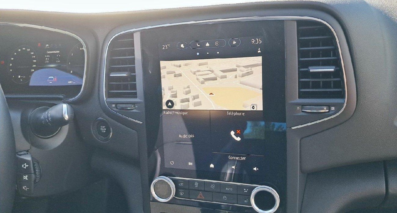 Renault MEGANE Megane IV Berline TCe 140 EDC Techno 8