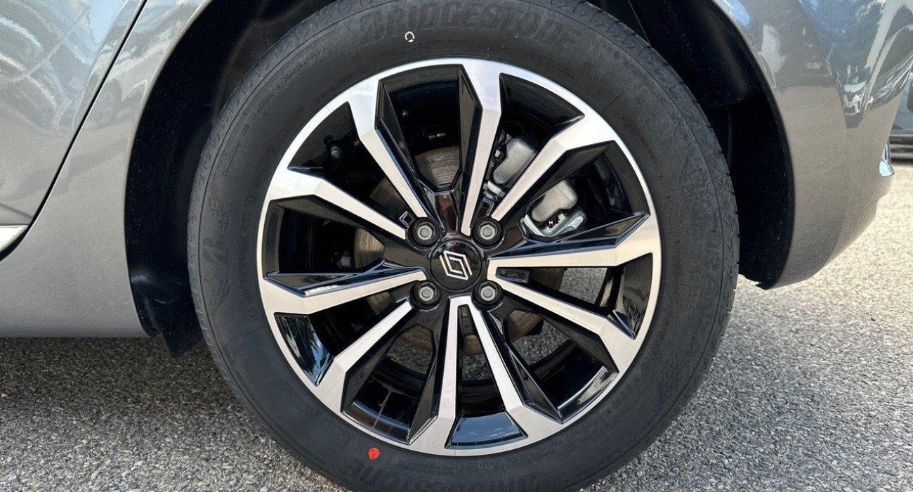 Renault CLIO Clio E-Tech full hybrid 145 ch GSR2 Techno 13