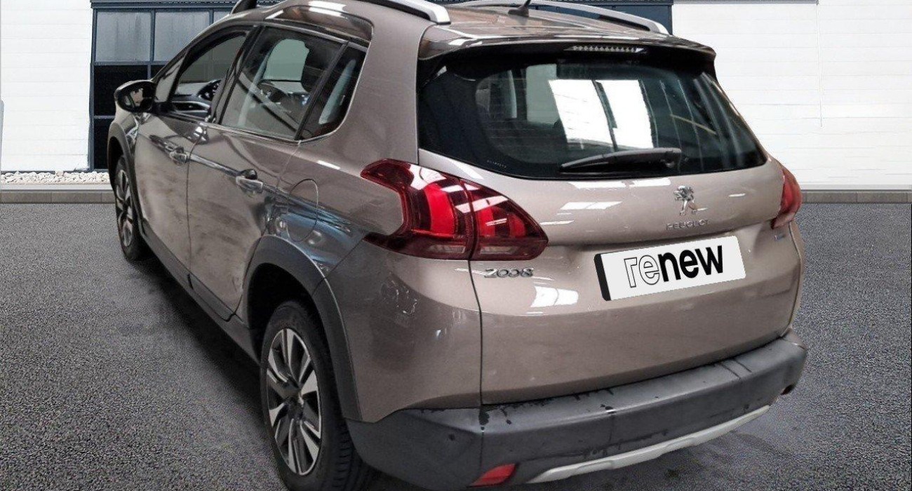 Peugeot 2008 1.2 PureTech 110ch S&S BVM5 Allure 3