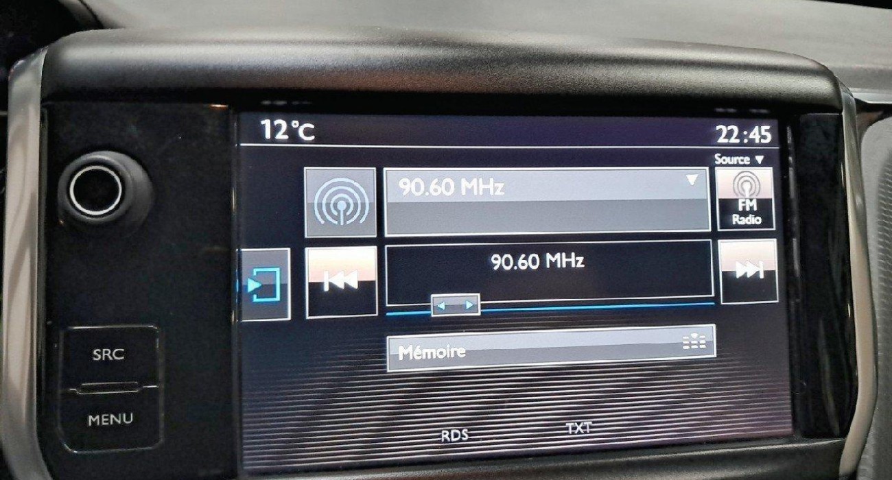 Peugeot 2008 1.2 PureTech 110ch S&S BVM5 Allure 8