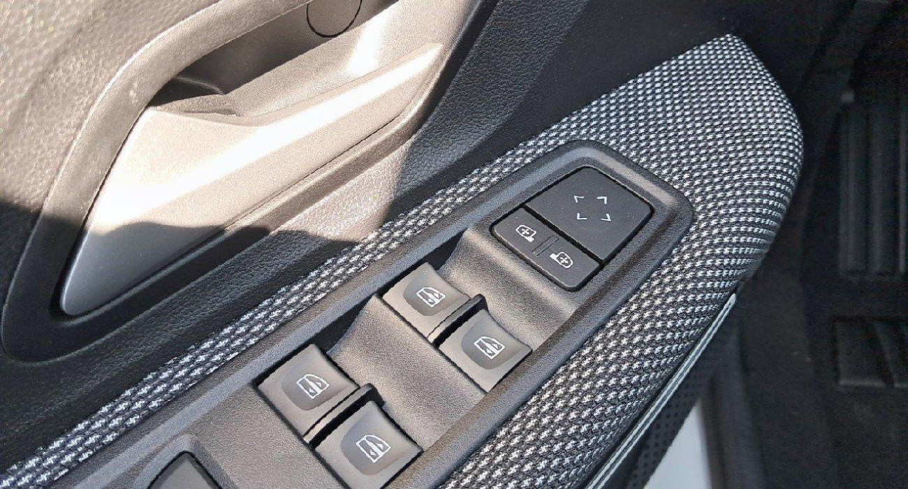 Dacia JOGGER Hybrid 140 5 places Extreme 9
