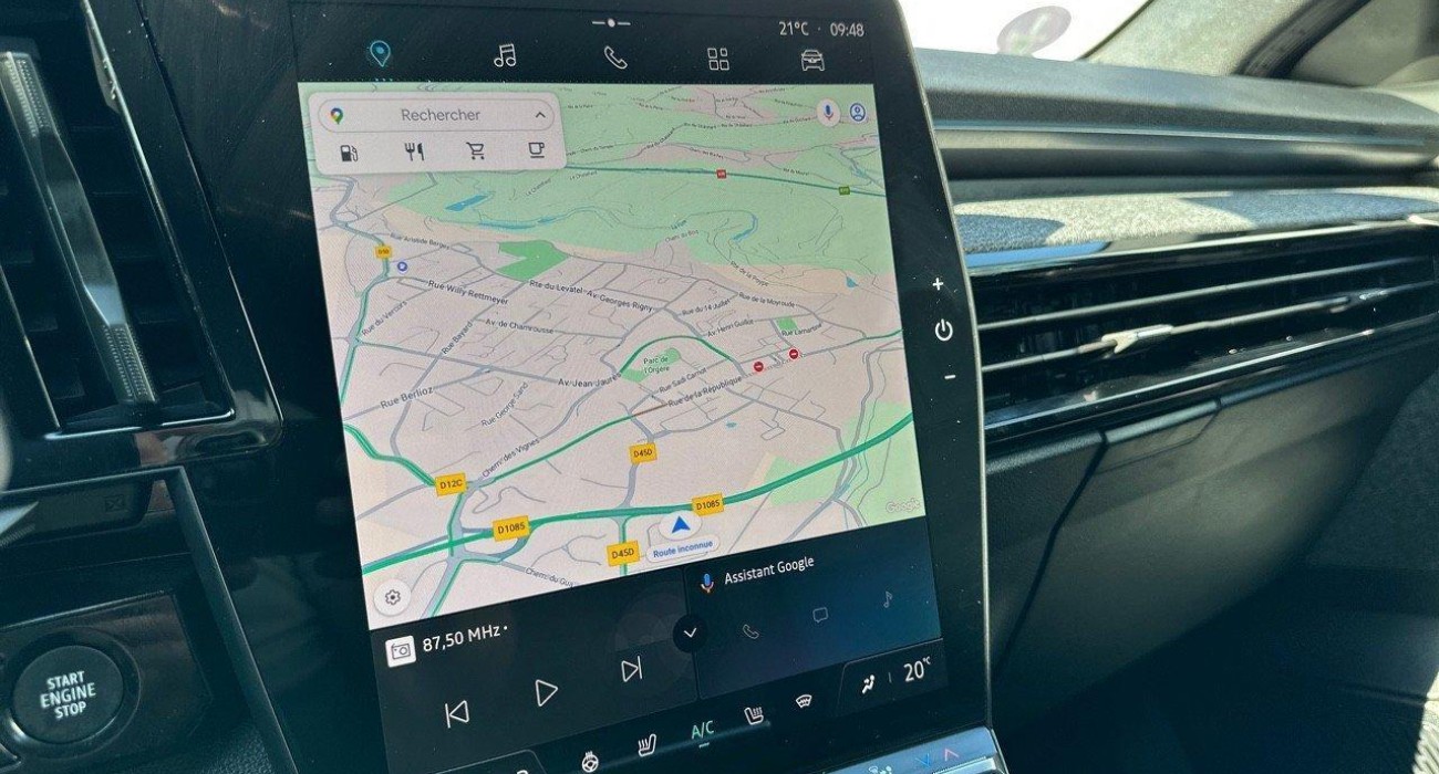 Renault ESPACE Espace E-Tech hybrid 200 Techno 8