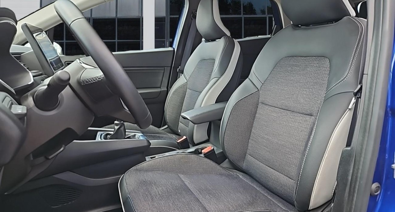 Renault CAPTUR TCe 90 Techno 10