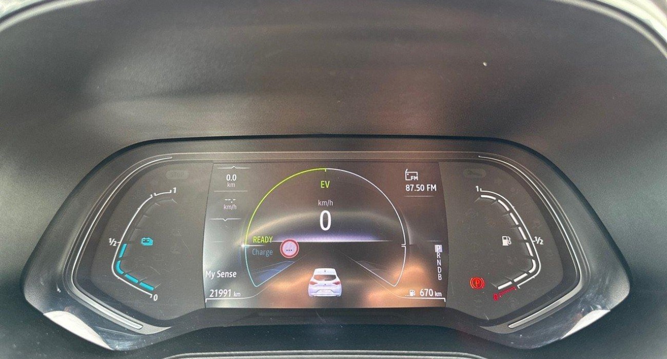 Renault CLIO Clio E-Tech full hybrid 145 Techno 6