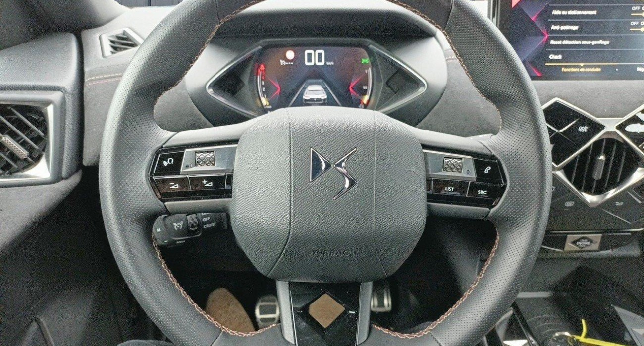 Ds DS3 DS3 Crossback BlueHDi 100 BVM6 Performance Line+ 6