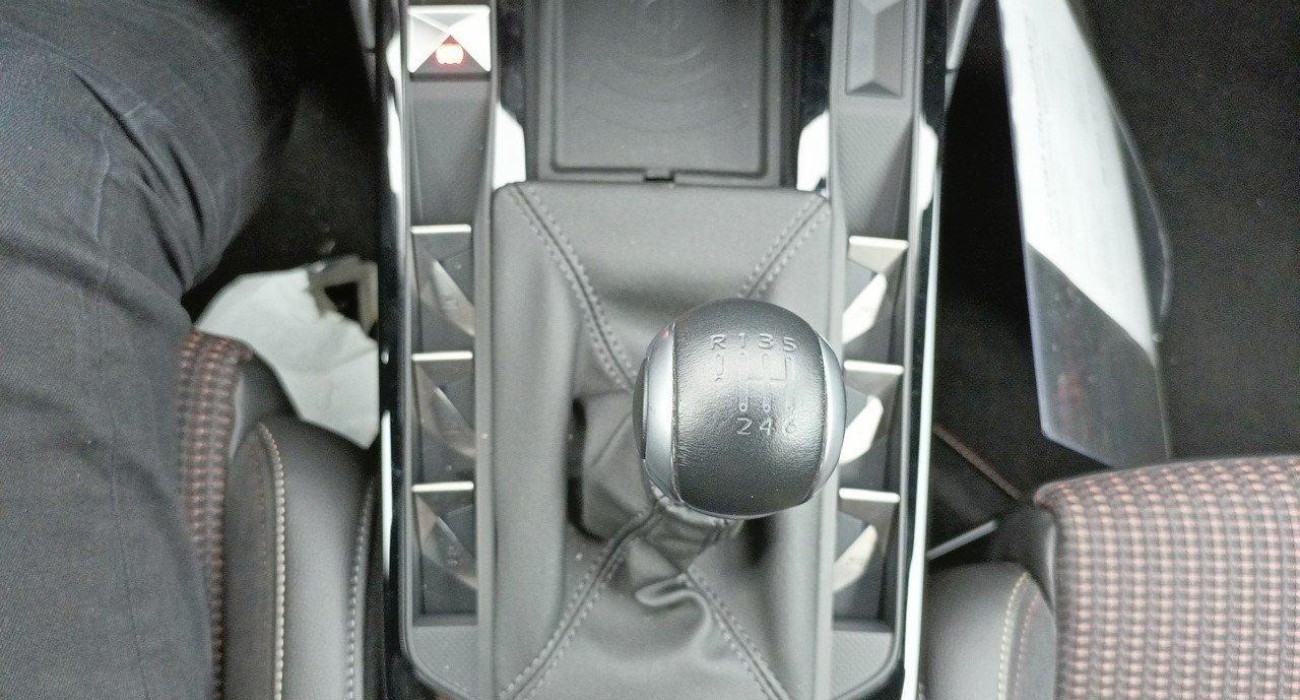 Ds DS3 DS3 Crossback BlueHDi 100 BVM6 Performance Line+ 9
