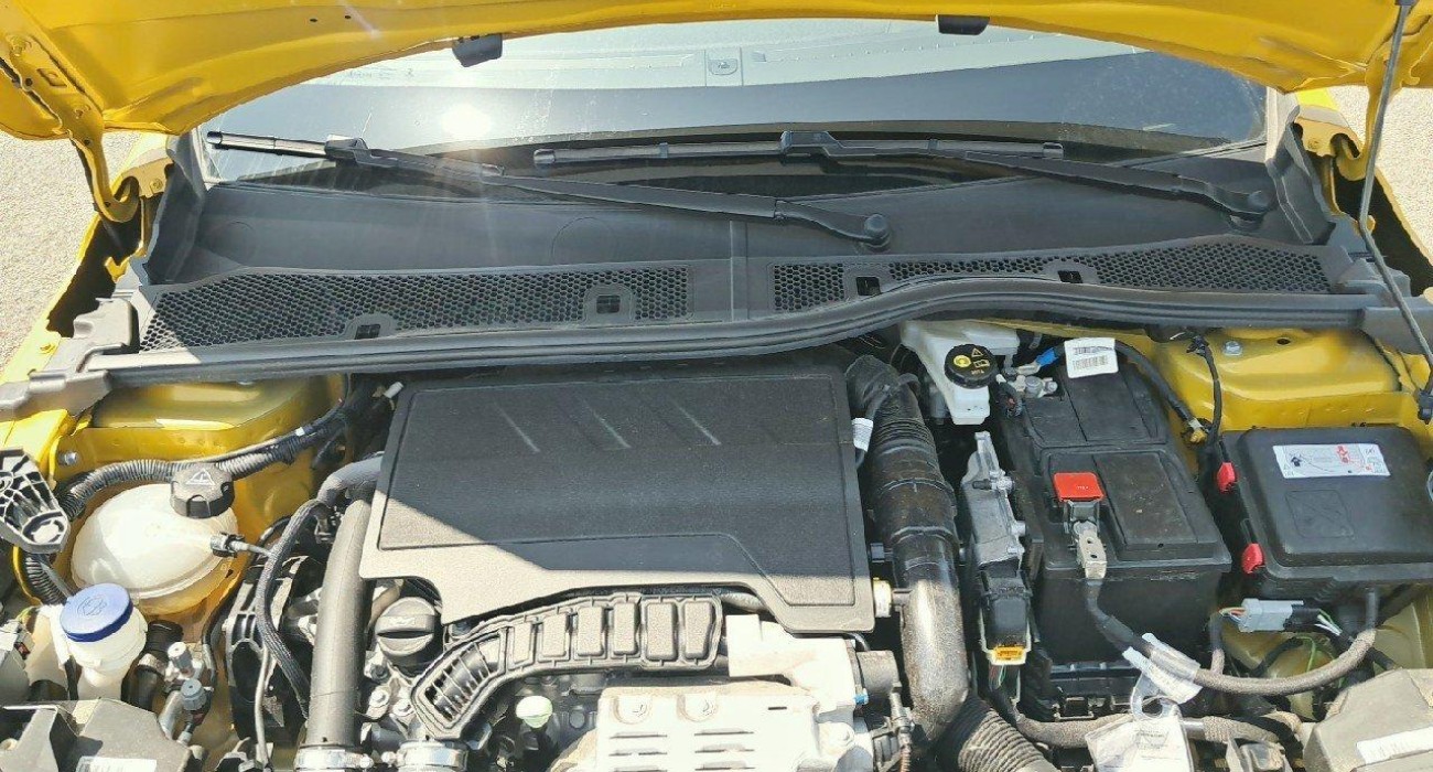 Peugeot 208 PureTech 130 S&S EAT8 GT 14