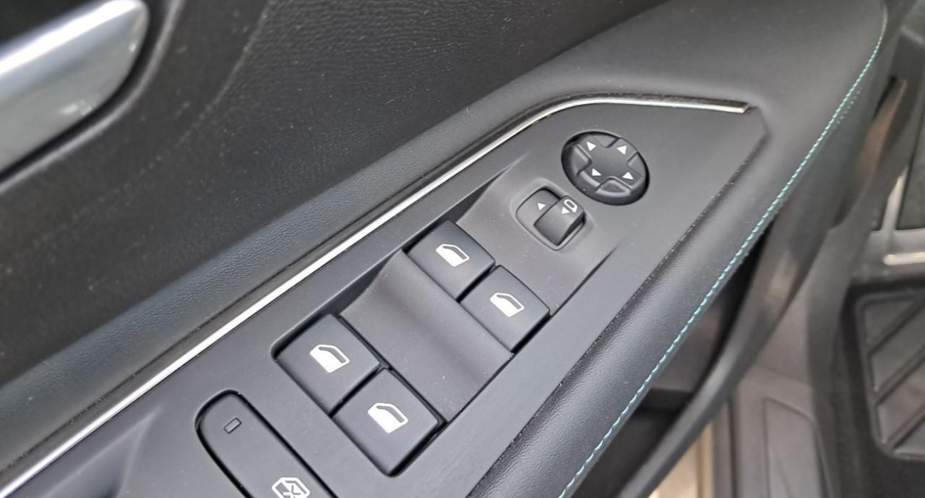 Peugeot 3008 Hybrid 225 e-EAT8 Allure Pack 14