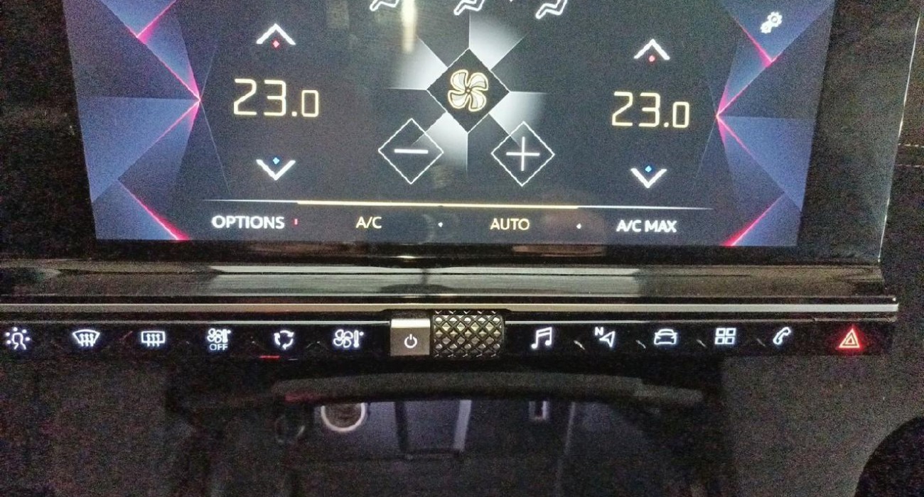 Ds DS7 DS7 Crossback BlueHDi 130 EAT8 Performance Line+ 10