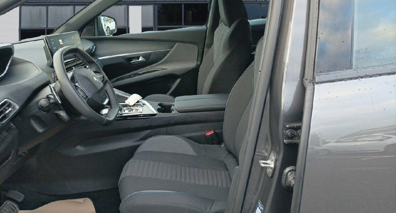 Peugeot 3008 PureTech 130ch S&S EAT8 Active Pack 10