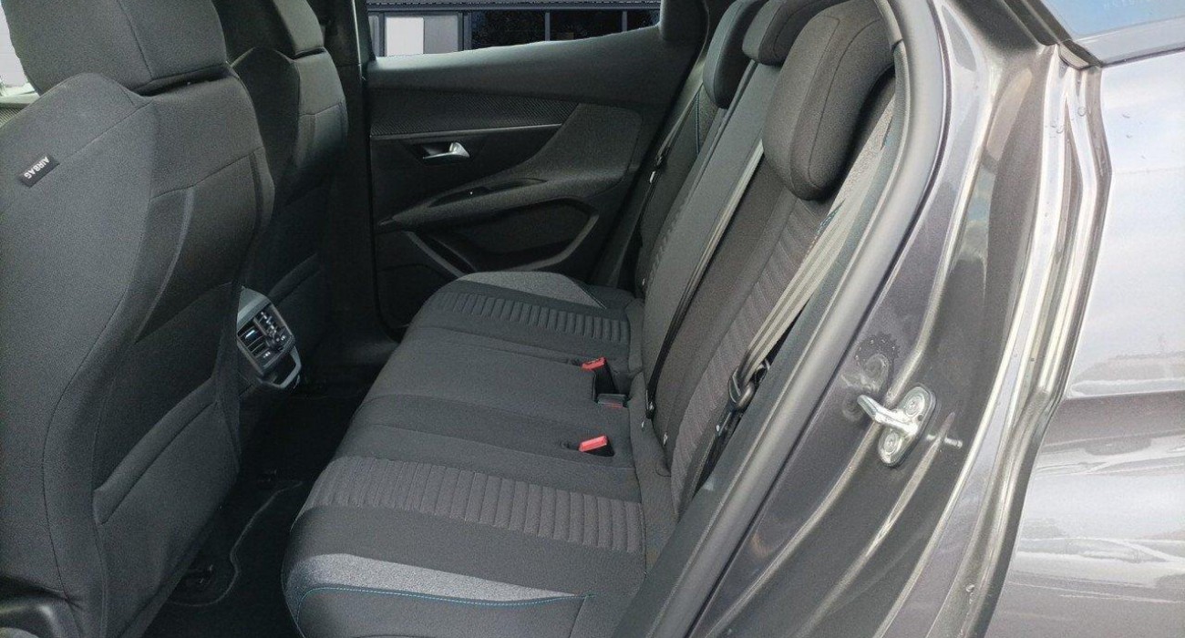 Peugeot 3008 PureTech 130ch S&S EAT8 Active Pack 11