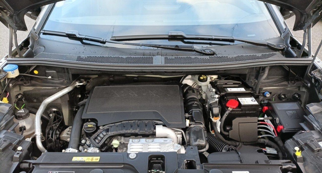 Peugeot 3008 PureTech 130ch S&S EAT8 Active Pack 14