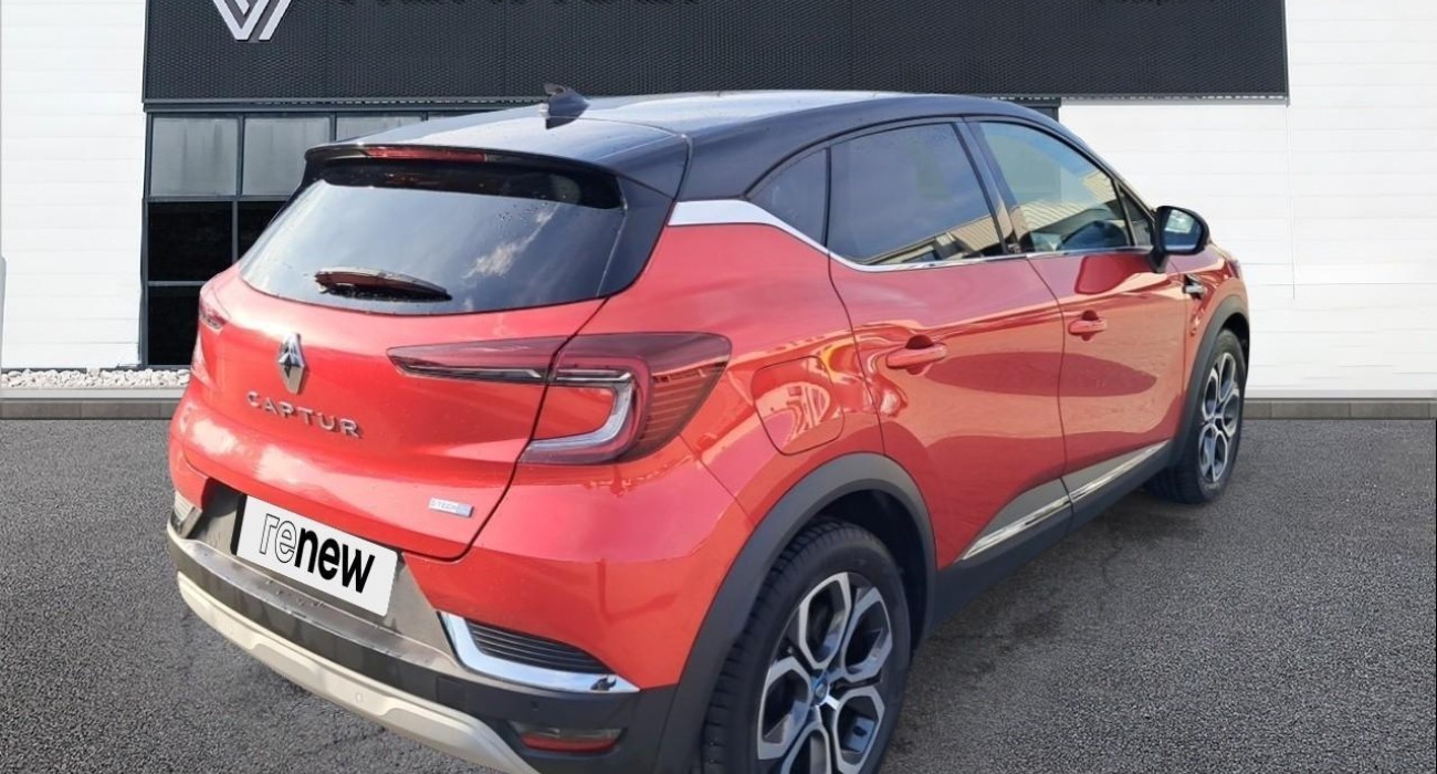 Renault CAPTUR E-Tech Plug-in 160 Intens 6