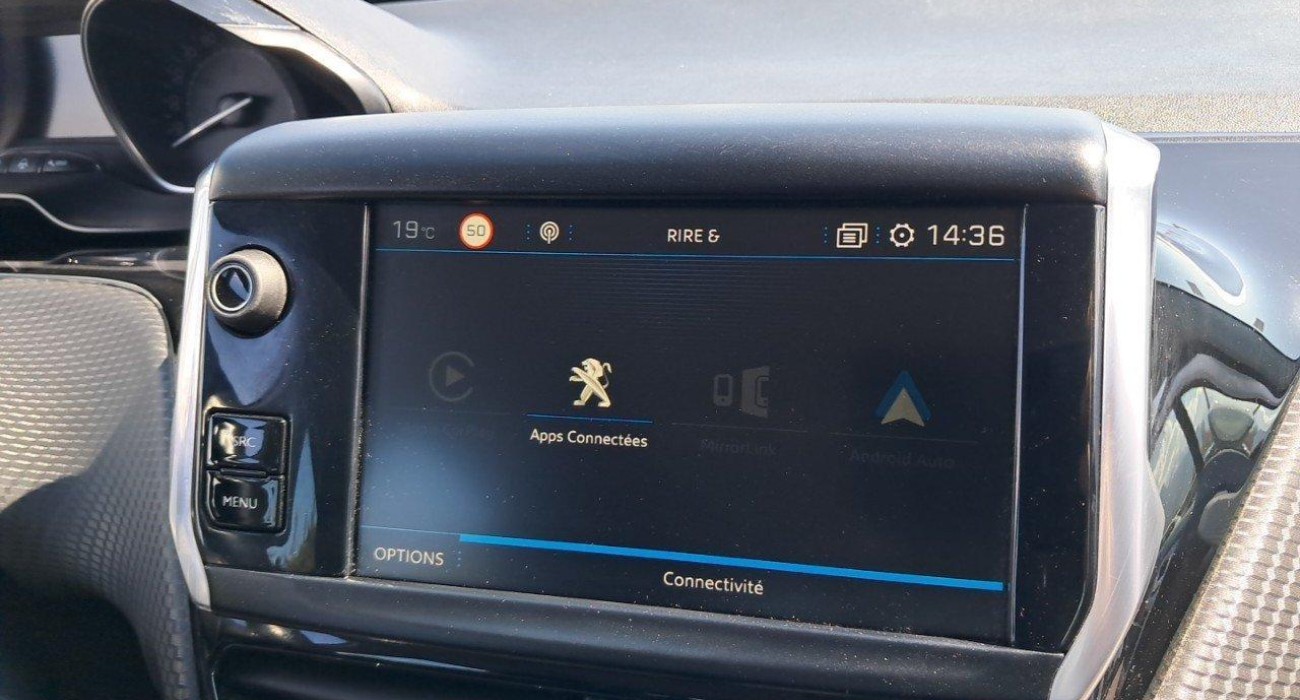 Peugeot 2008 1.2 PureTech 110ch S&S BVM5 Allure 13