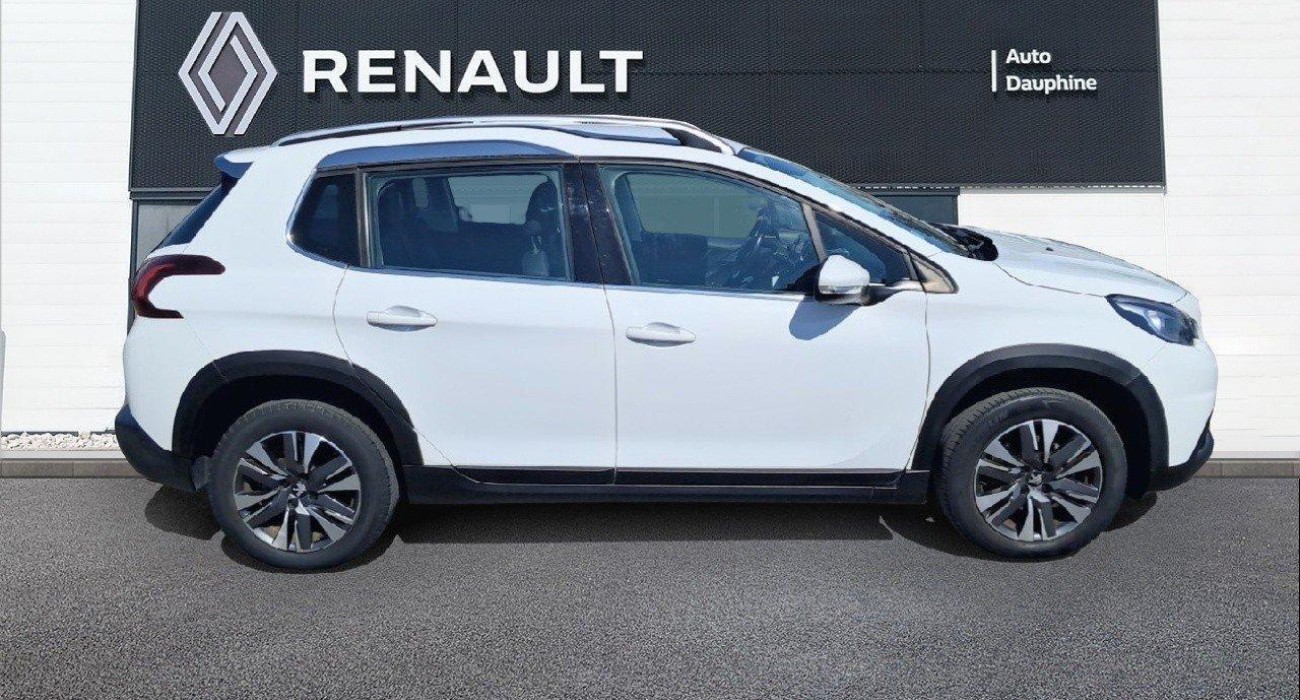 Peugeot 2008 1.2 PureTech 110ch S&S BVM5 Allure 4