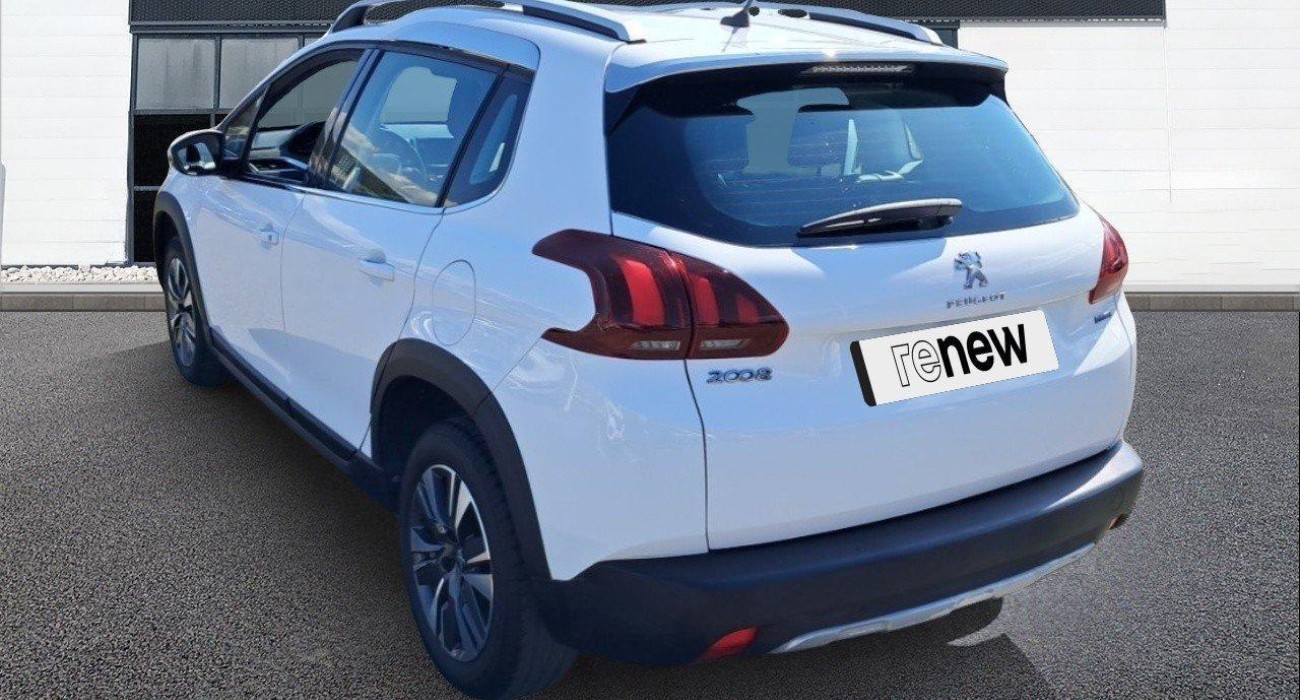Peugeot 2008 1.2 PureTech 110ch S&S BVM5 Allure 5