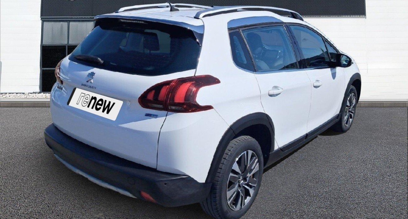 Peugeot 2008 1.2 PureTech 110ch S&S BVM5 Allure 6