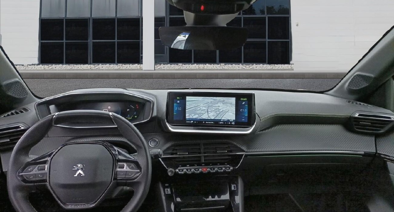 Peugeot 208 Electrique 50 kWh 136ch GT 8