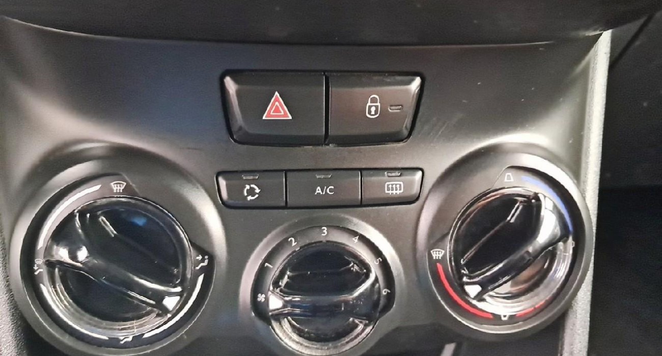 Peugeot 2008 1.2 PureTech 110ch S&S BVM5 Style 12
