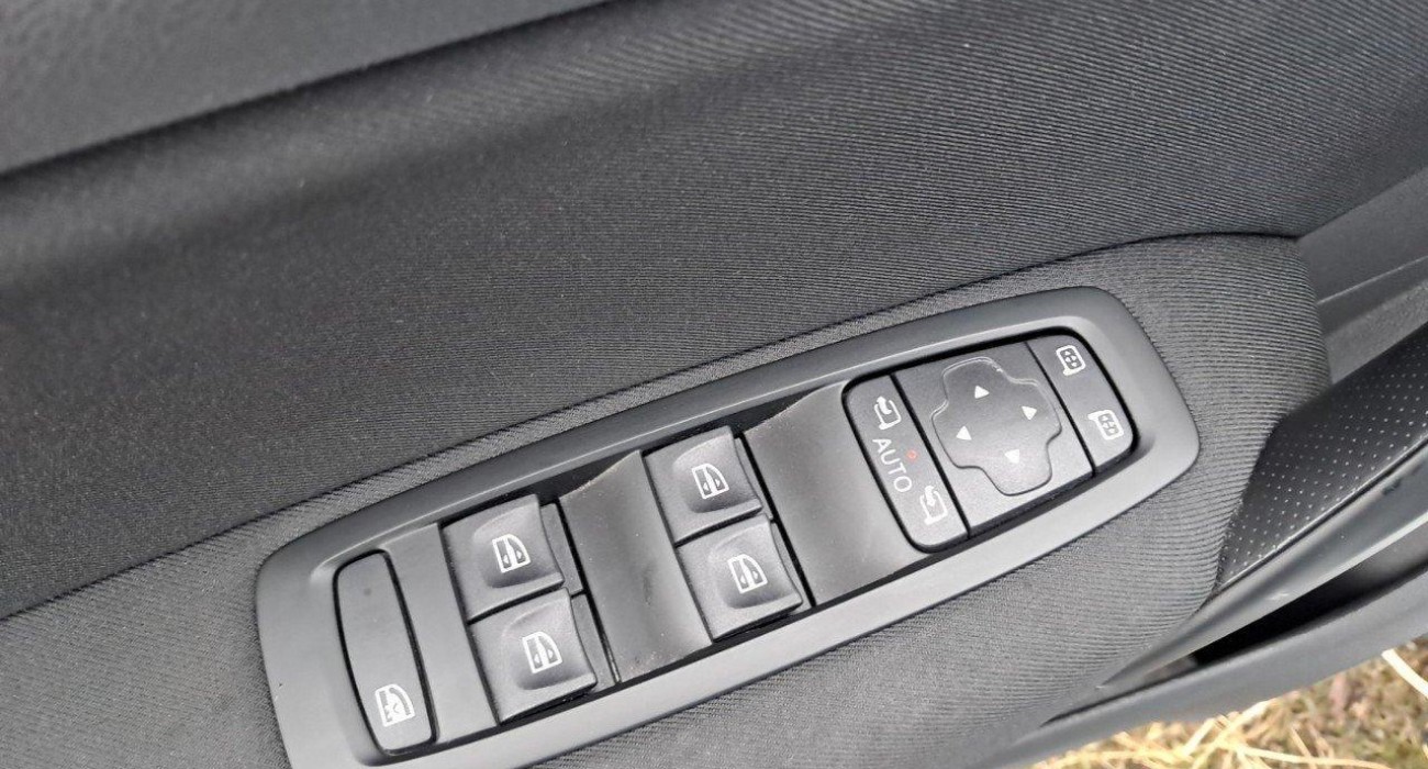 Renault MEGANE ESTATE Mégane IV Estate E-TECH Plug-In Hybride 160 Business 9