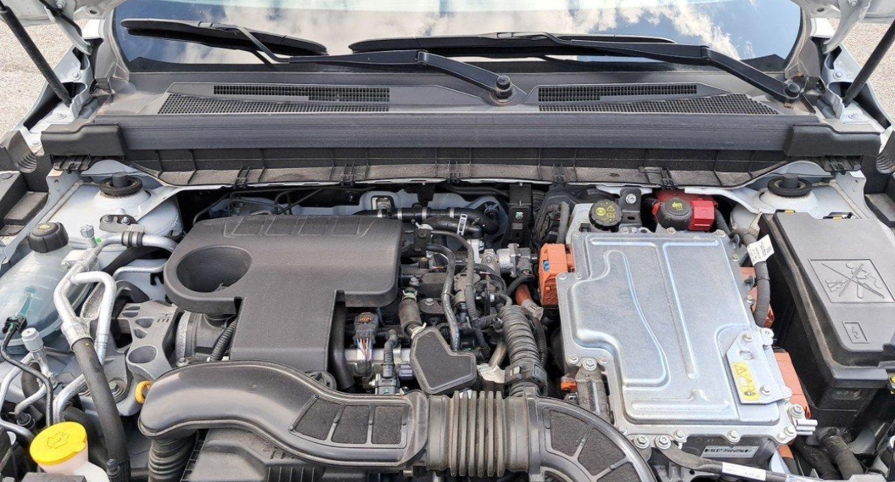 Renault ARKANA E-Tech 145 - 22 Techno 8