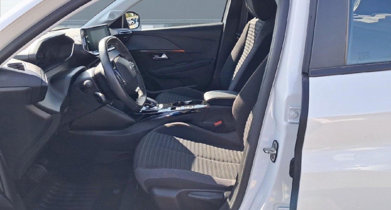 Peugeot 208 208 ELECTRIQUE 50 KWH 136 ACTIVE BUSINESS R 10