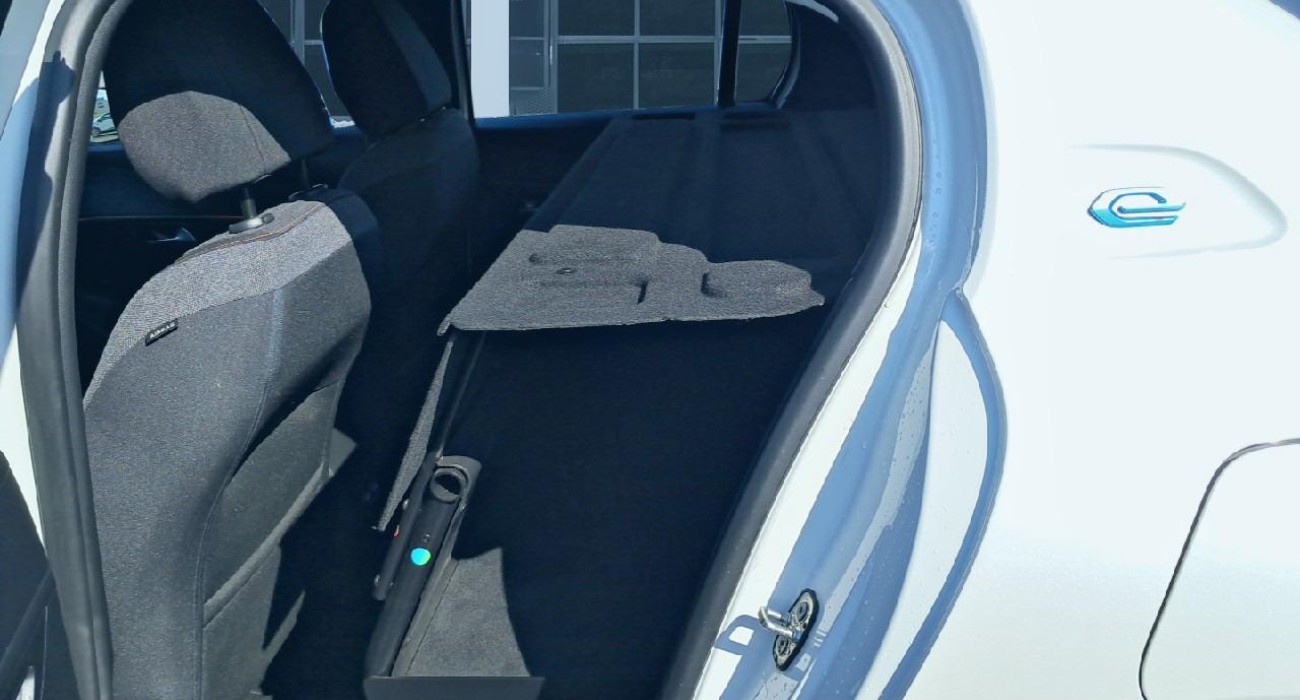 Peugeot 208 208 ELECTRIQUE 50 KWH 136 ACTIVE BUSINESS R 11