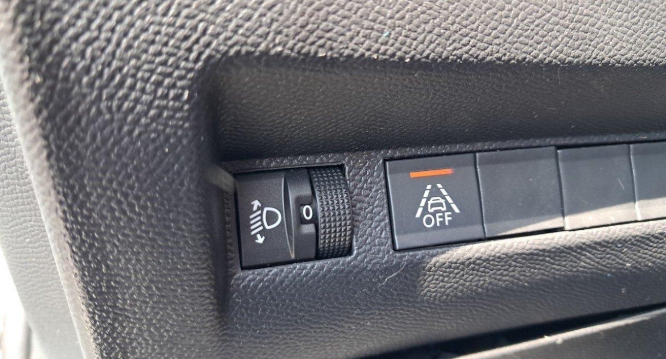 Peugeot 208 208 ELECTRIQUE 50 KWH 136 ACTIVE BUSINESS R 15
