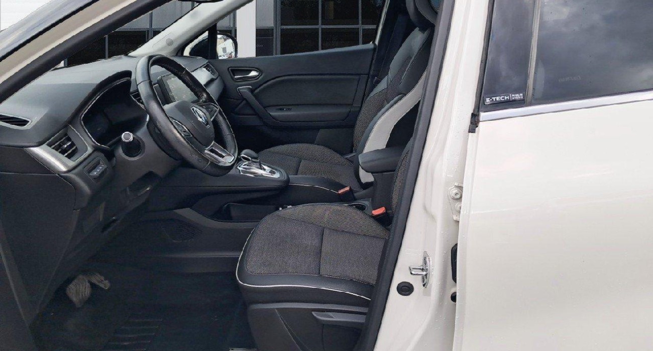Renault CAPTUR E-Tech Plug-in 160 - 21 Intens 10