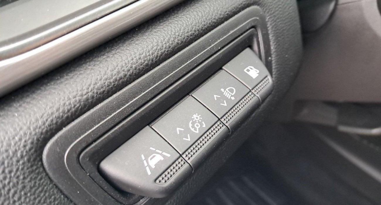 Renault CAPTUR E-Tech Plug-in 160 - 21 Intens 15