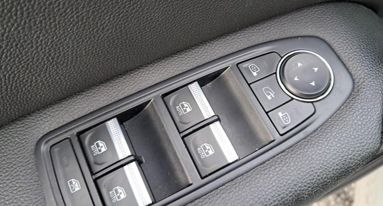 Renault CAPTUR E-Tech Plug-in 160 - 21 Intens 9