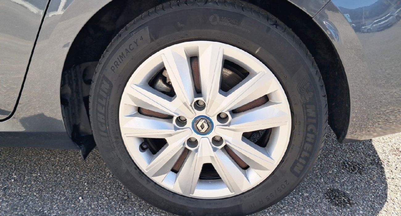 Renault MEGANE ESTATE Mégane IV Estate E-TECH Plug-In Hybride 160 Business 13