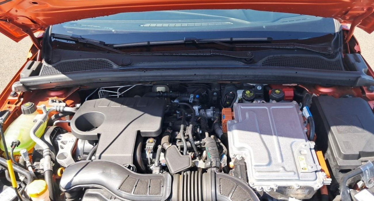 Renault CLIO Clio E-Tech 140 - 21N Intens 7